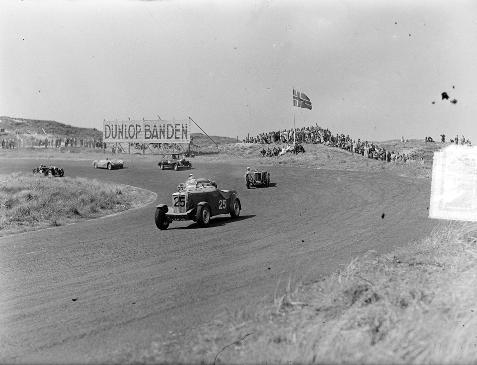 Motor- en autoraces KNAC tegen KNMV auto, Bestanddeelnr 904-6105