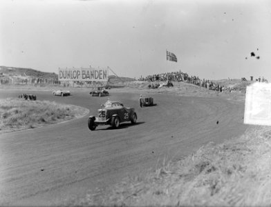 Motor- en autoraces KNAC tegen KNMV auto, Bestanddeelnr 904-6105