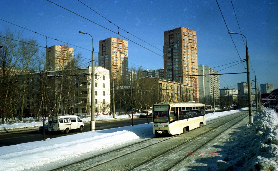 Moscow tram 5272 2004-03 Zelony prospekt