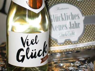 Champagne abut celebrate