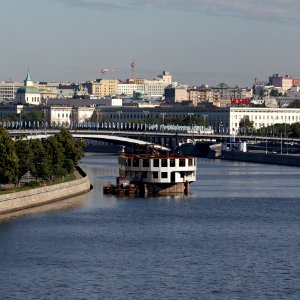 Moscow, view north-west from Bolshoy Krasnokholmsky bridge, July 2012 02