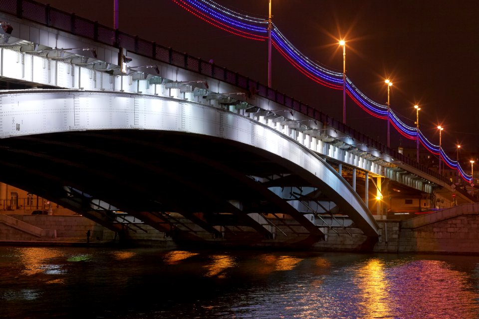 Moscow, Ustyinsky Bridge at night, March 2014 02