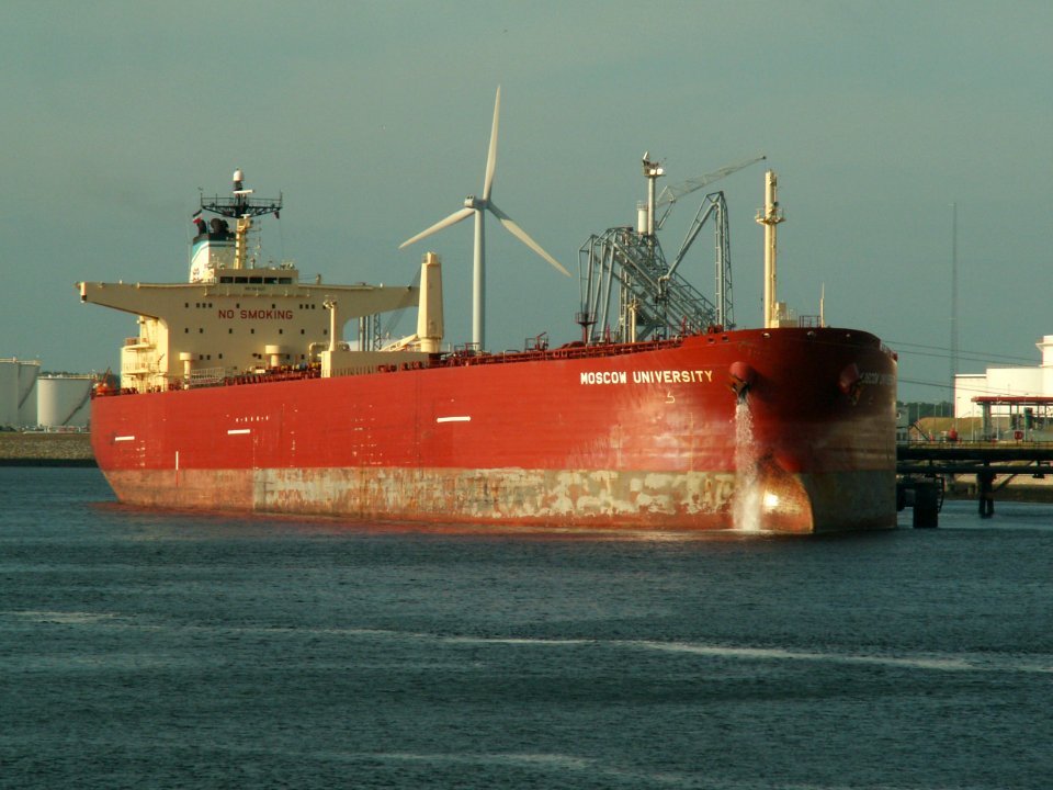 Moscow University p4 at the '5e Petroleumhaven', Port of Rotterdam, Holland 20-Jun-2006