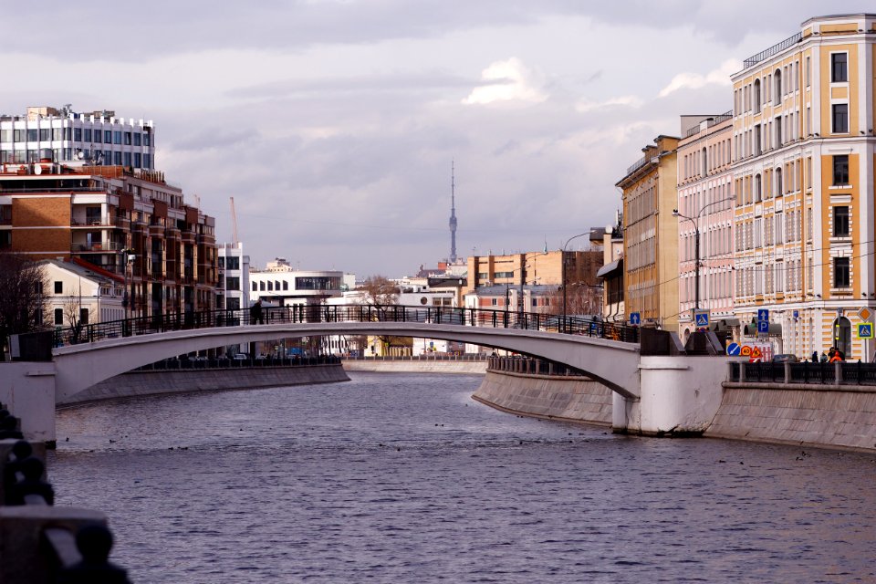 Moscow, Sadovnicheskaya Embankment 73 and 75, March 2020 05