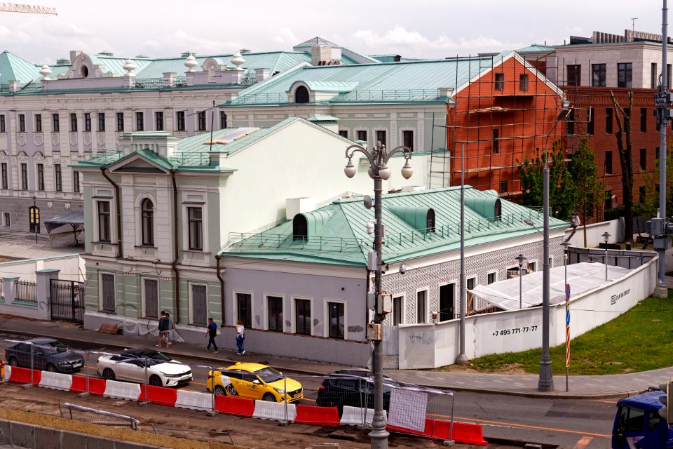 Moscow, Sofiyskaya Embankment 6, new annex, May 2021 02
