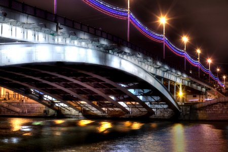 Moscow, Ustyinsky Bridge at night, March 2014 02 tonemapped