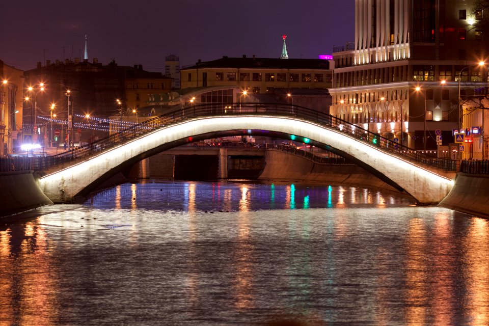 Moscow, Sadovnichesky Bridge at night, March 2014 03