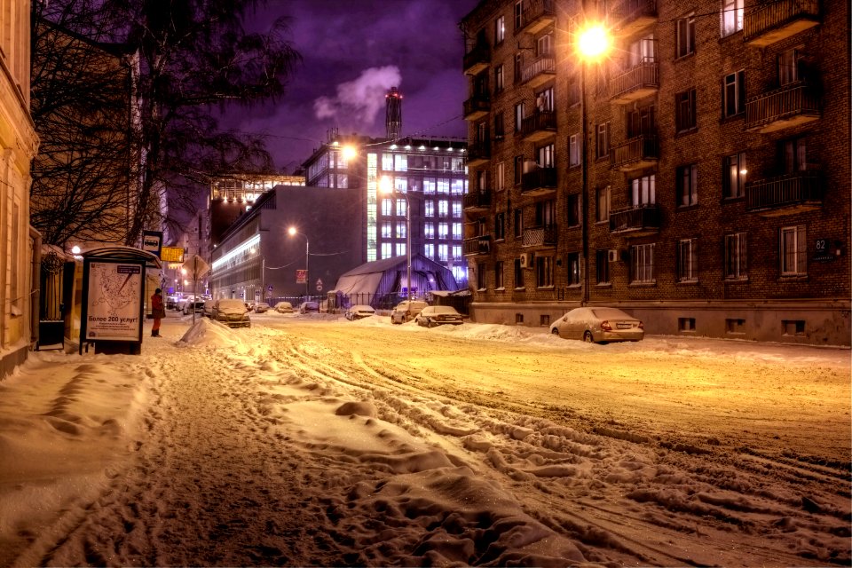 Moscow, Sadovnicheskaya Street, heavy snowfall 25.03.2013 01 tonemapped
