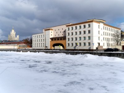 Moscow, Sadovnicheskaya Nab 68 Mar 2011 03