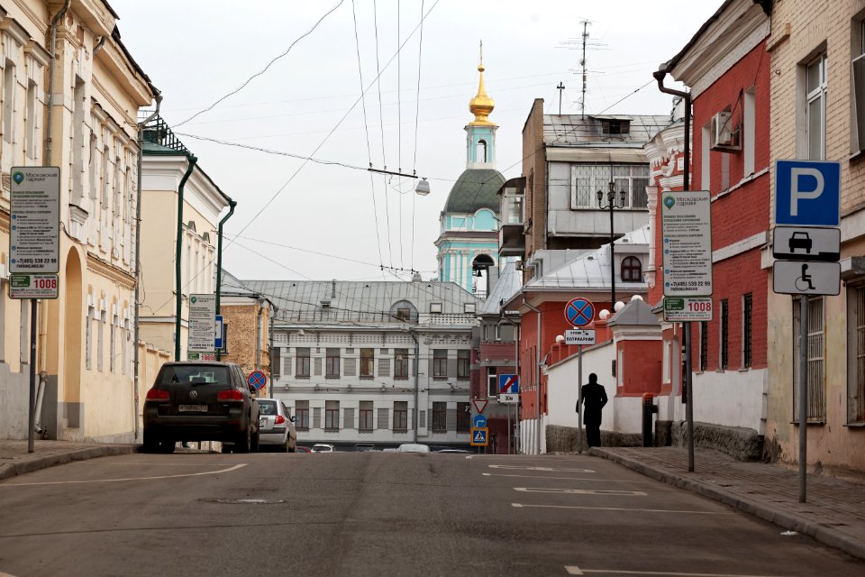 Moscow, Petropavlovsky Lane, Mar 2014 05