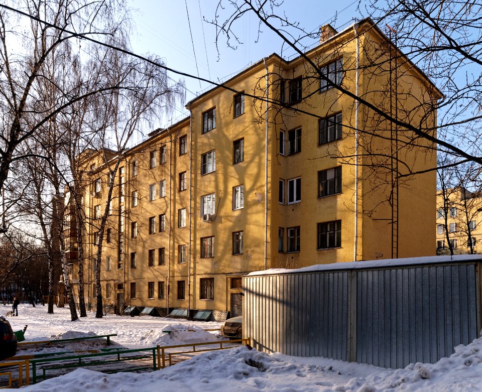 Moscow, Serpukhovsky Val 24K1 east 01