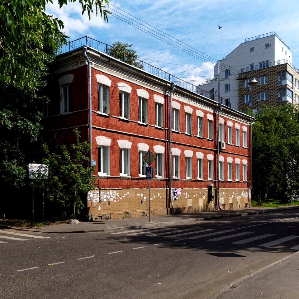Moscow, Suvorovskaya 18 July 2009 01