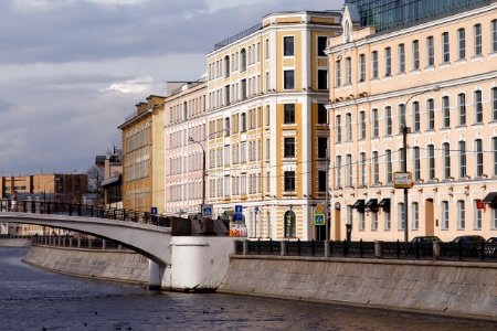 Moscow, Sadovnicheskaya Embankment 73 and 75, March 2020 06
