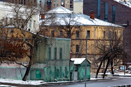 Moscow, Serebryanicheskaya Embankment 11 and 15 (2012-01-14)
