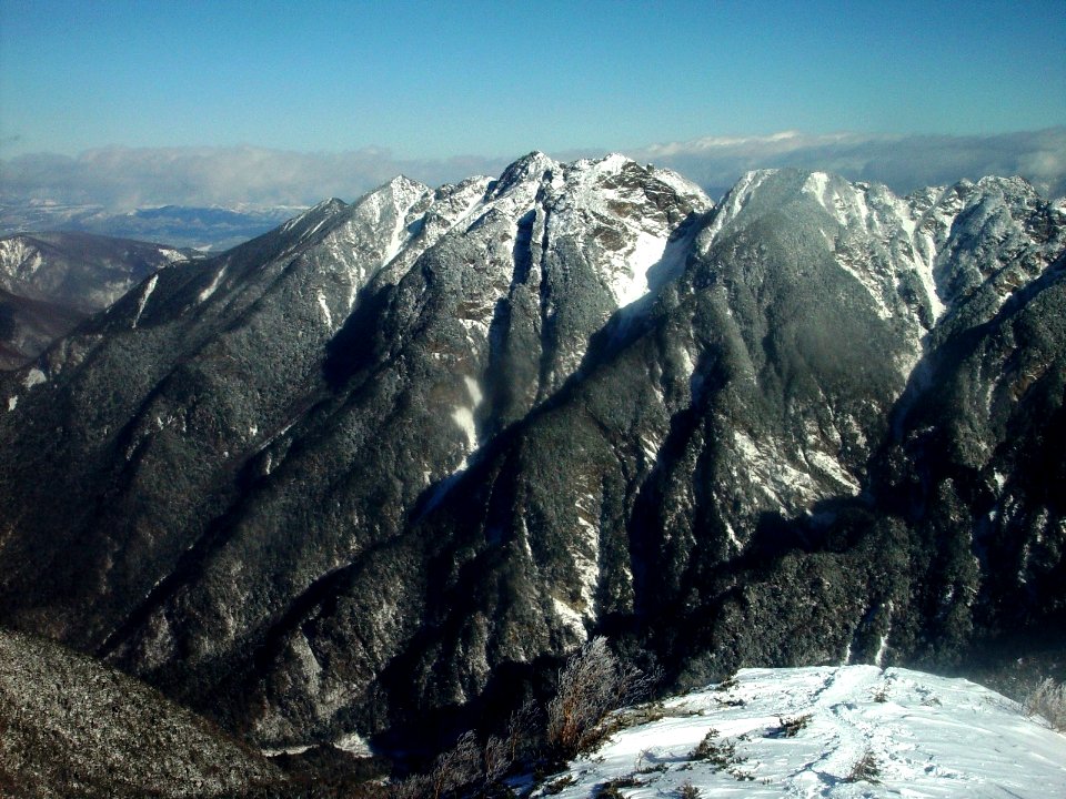 Mount Nokogiri from Mount Kosenjo 2003-1-1