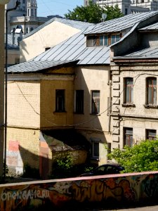 Moscow, Serebryanichesky 3-back May 2008 04
