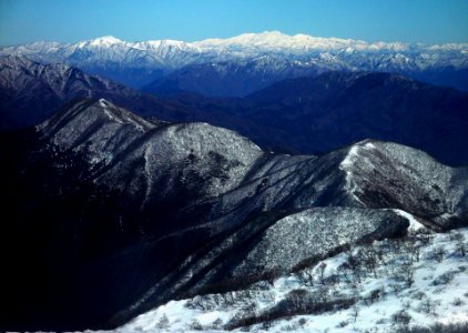 Mount Nogohaku and Mount Haku from Mount Ibuki 2004-01-12