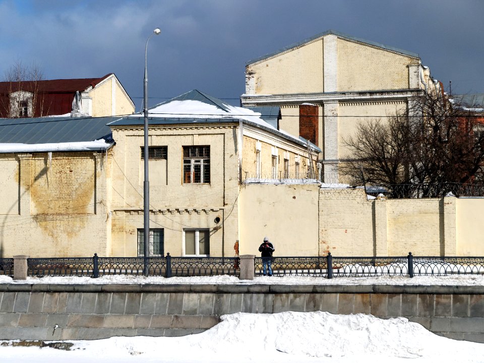 Moscow, Sadovnicheskaya Nab 53 Mar 2011 11