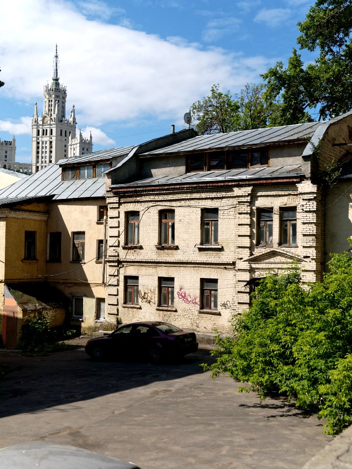 Moscow, Serebryanichesky 3-back May 2008 01