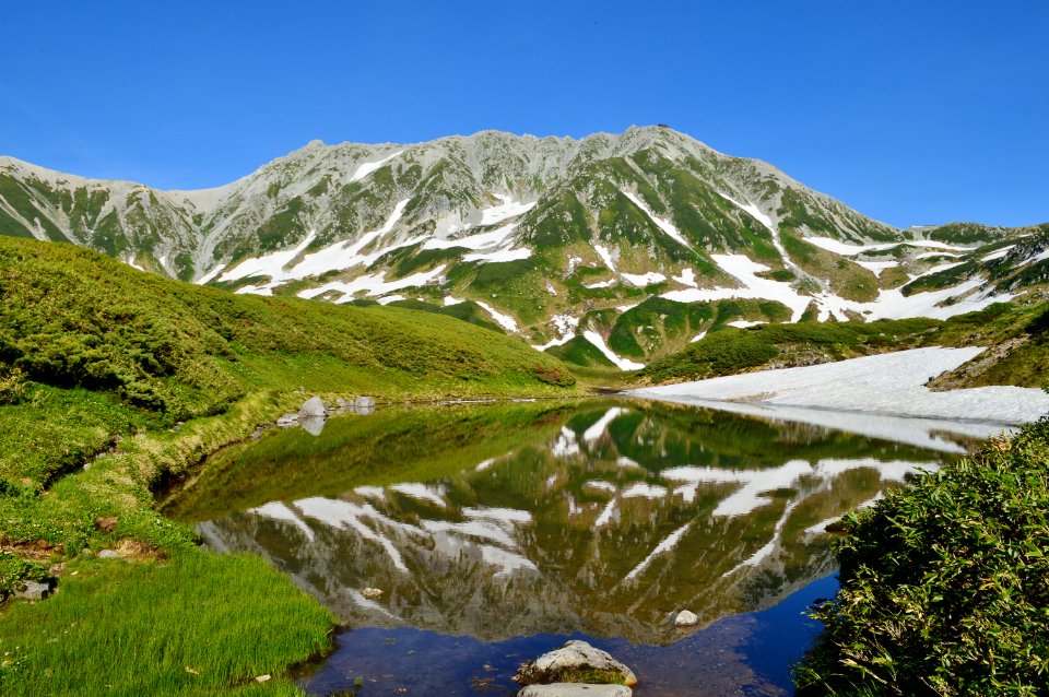 Mount Tate viewed from Midorigaike