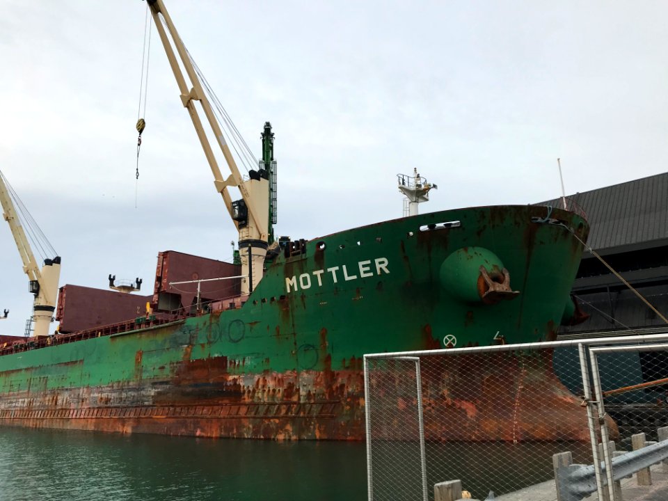 Mottler at Queens Quay 01
