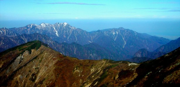 Mount Kekachi from Tsumetaike hut 2003-11-02