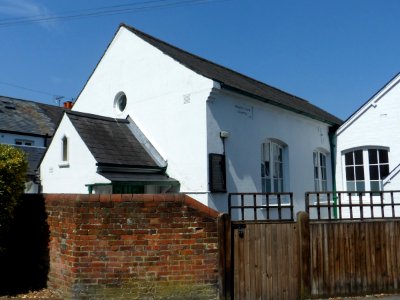 Mount Zion Chapel, Church Road, Leatherhead (July 2013) (6)