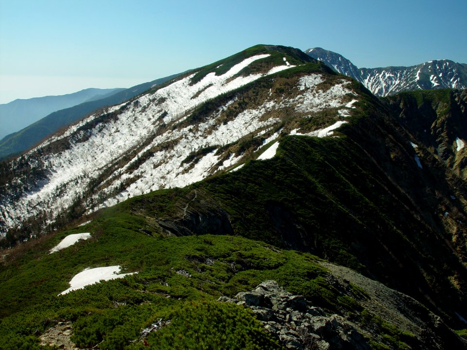 Mount Maeogochi from Mount Eboshi 2002-06-07