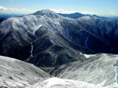 Mount Kamikochi and Mount Chausu from Mount Hijiri 2002-11-06