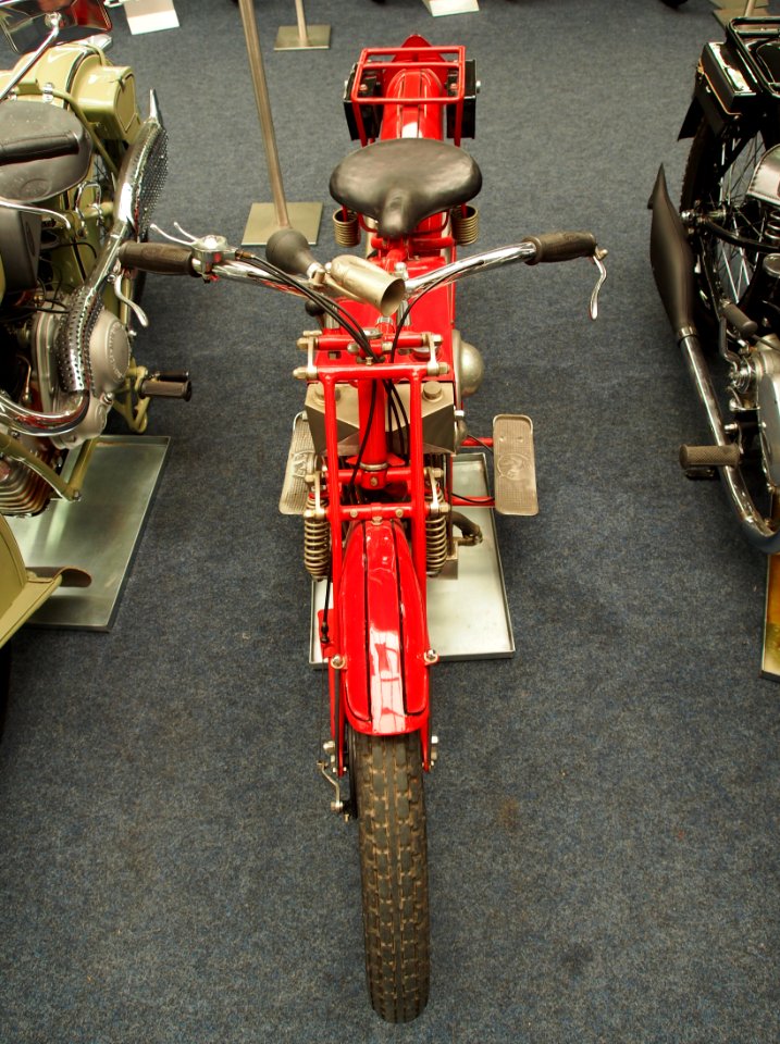 Motor-Sport-Museum am Hockenheimring, red Cockerell motorcycle, pic3