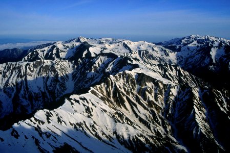 Mount Kurobegoro and Mount Yakushi from Mount Yari 1998-5-5