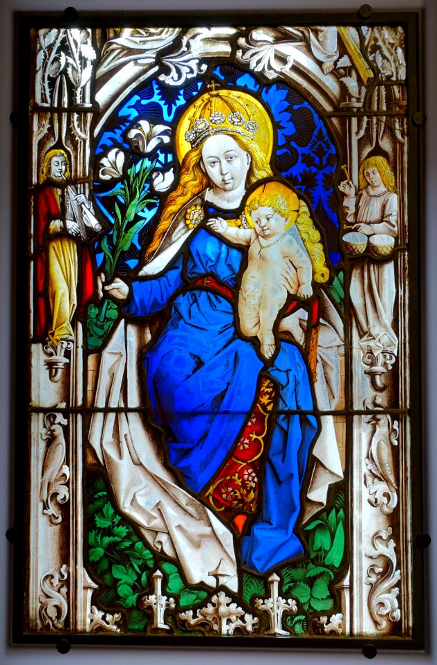 Mother of God enthroned, by Peter Hemmel von Andlau, view 1, from the Nonnberg monastery in Salzburg, Upper Rhine, c. 1480, stained glass - Hessisches Landesmuseum Darmstadt - Darmstadt, Germany - DSC00419