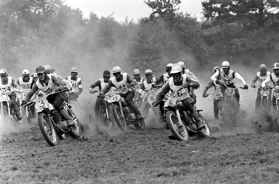 Motorcross Des Nations 1967 te Markelo. Start eerste manche, Bestanddeelnr 920-6728