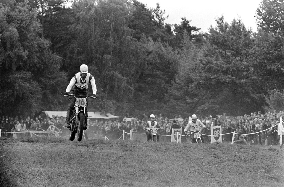 Motorcross Des Nations 1967 te Markelo. Renners in aktie, Bestanddeelnr 920-6731