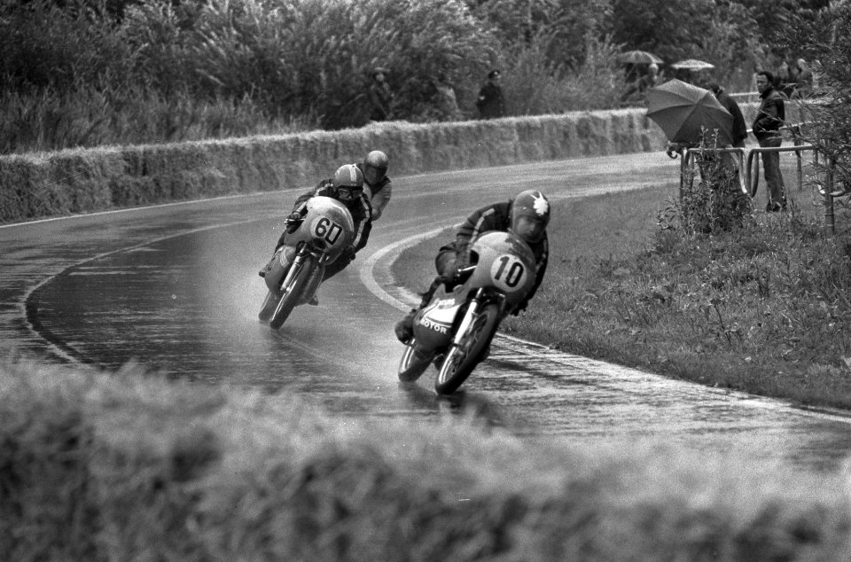 Motorraces op sportpark Sloten te Amsterdam, 125cc-race Pieper en Van der Braak , Bestanddeelnr 926-5926