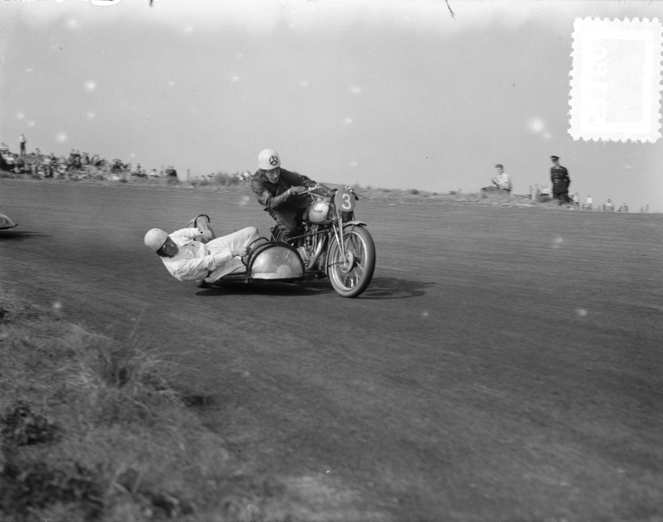 Motorraces op het circuit van Zandvoort. Zijspannen, Bestanddeelnr 905-1180