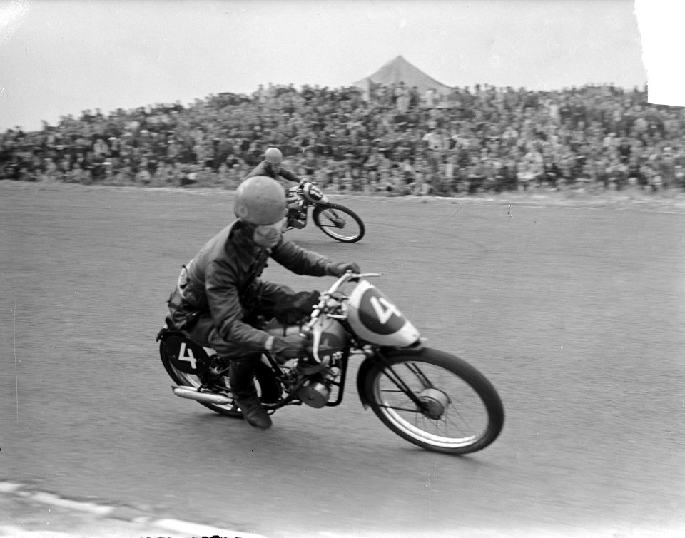 Motorraces Zandvoort motoren W4, Bestanddeelnr 903-3675