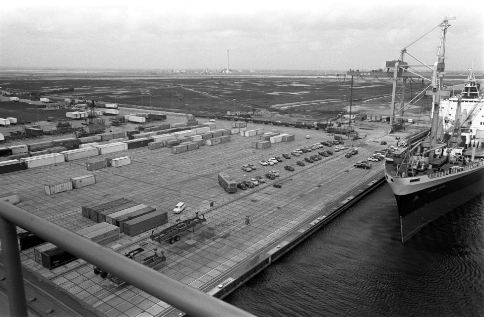 Motorvrachtschip Straat Algoa door Verolme Verenigde Scheepswerven overgedra, Bestanddeelnr 922-3390