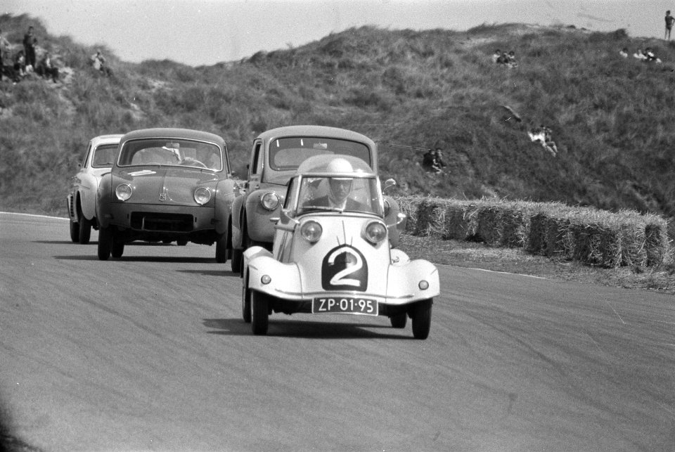 Motorraces Zandvoort Tweede Pinksterdag (Messerschmitt), Bestanddeelnr 910-3803