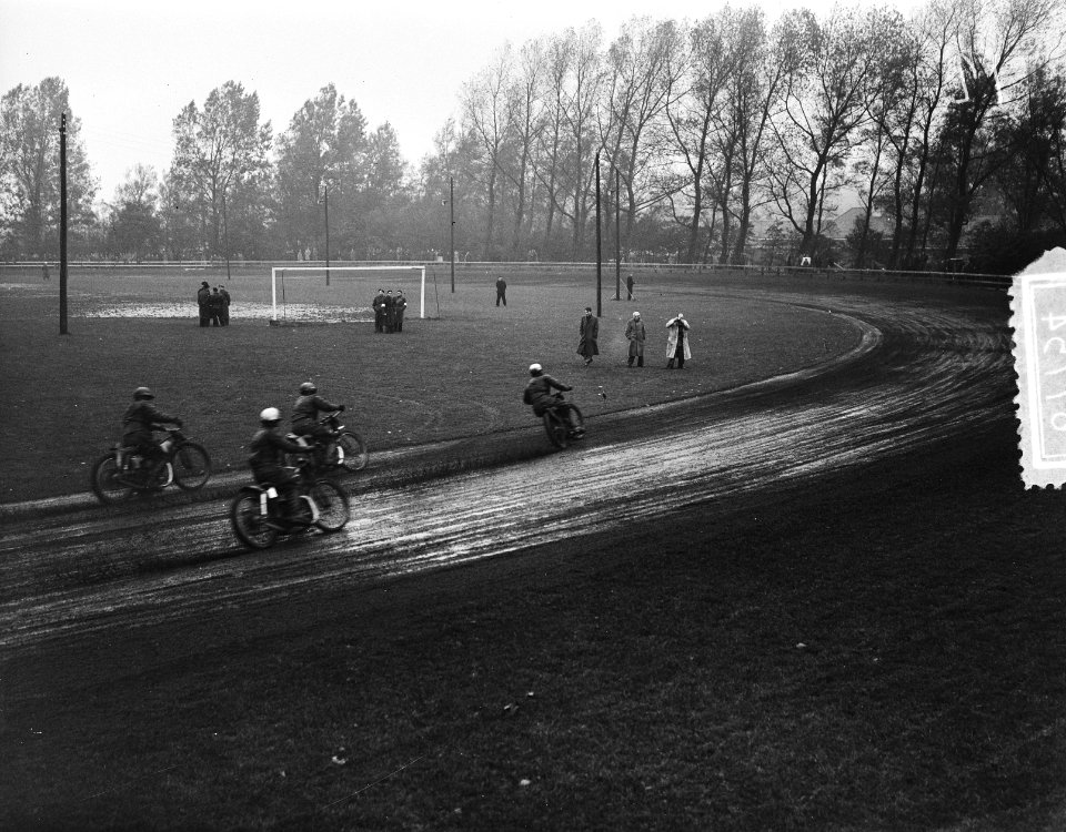 Motorrijden langebaankampioenschappen van Nederland, Alkmaar o.a. overzicht race, Bestanddeelnr 906-7754