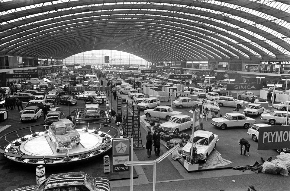 Morgen begint in de RAI de 58e tentoonstelling van personenautos overzicht van d, Bestanddeelnr 922-0957