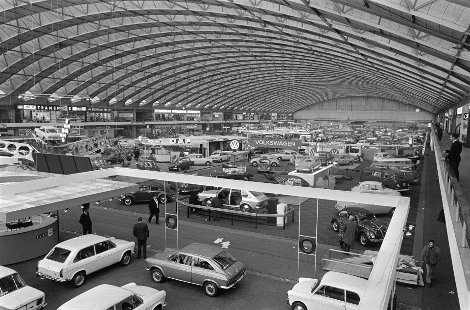 Morgen begint in de RAI de 58e tentoonstelling van personenautos overzicht van d, Bestanddeelnr 922-0958