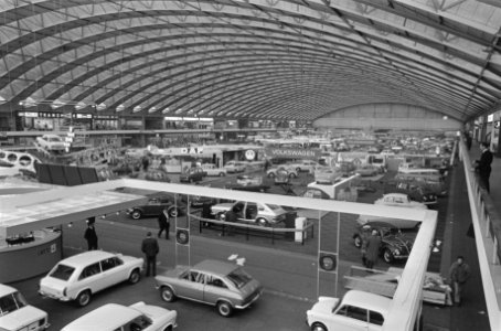 Morgen begint in de RAI de 58e tentoonstelling van personenautos overzicht van d, Bestanddeelnr 922-0958