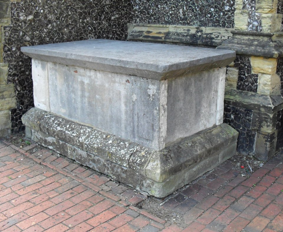 Monument to Nicholas Tettersall, St Nicholas' Church, Brighton (NHLE Code 1380390)