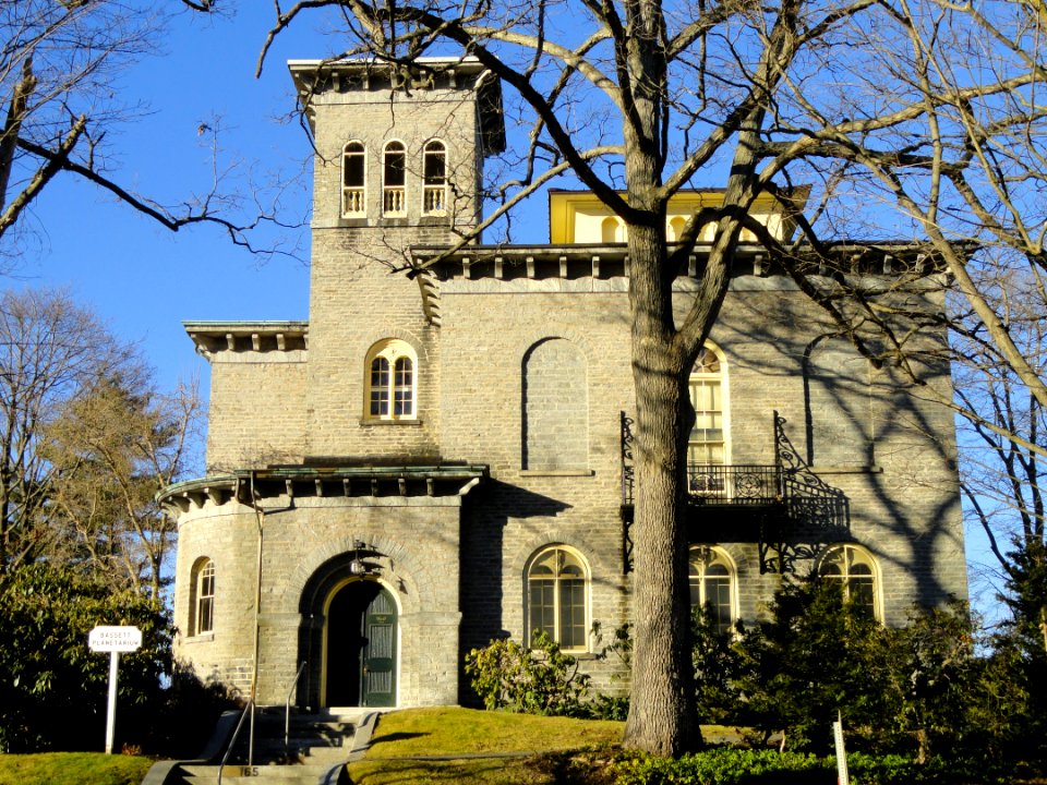 Morgan Hall (Bassett Planetarium) - Amherst College - DSC04196