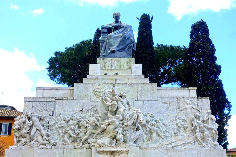 Monument to Giuseppe Mazzini - Rome, Italy - DSC01308
