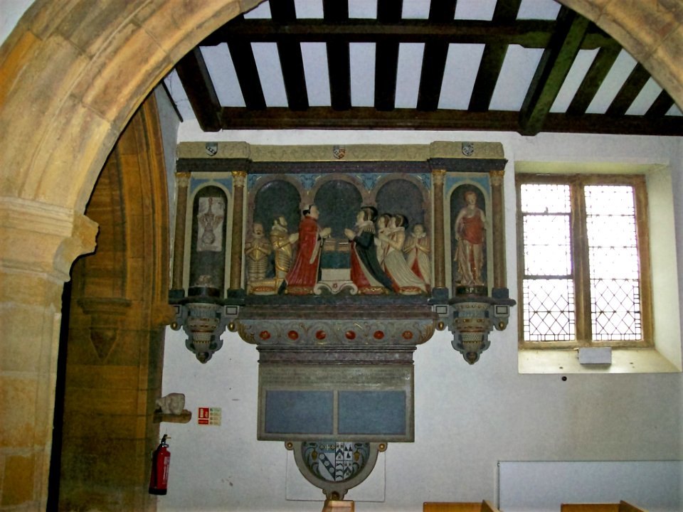 Morgan memorial, Nether Heyford 02