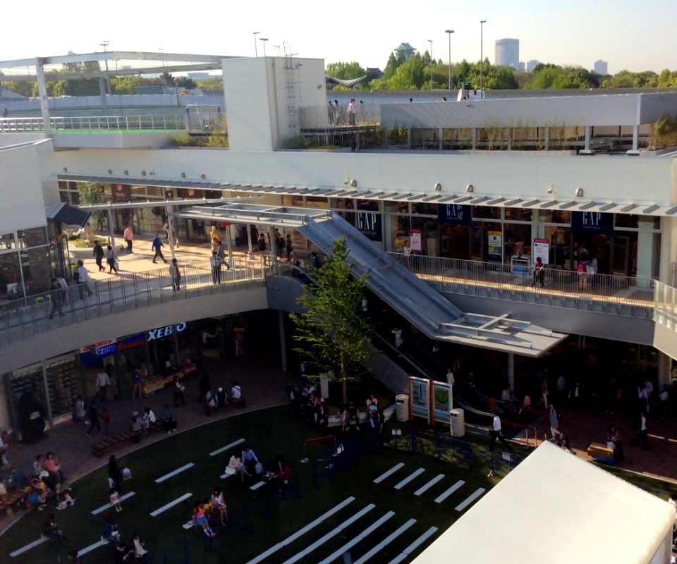 Morinomiya Q's MALL BASE (3)