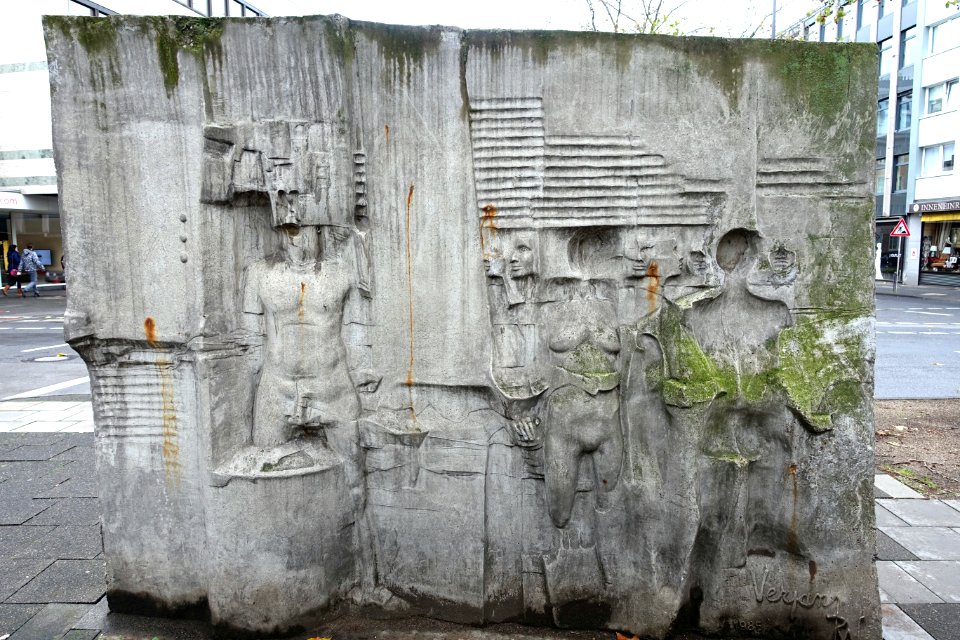 Monument Tongern by Raf Verjans, 1985 - Cologne, Germany - DSC09705