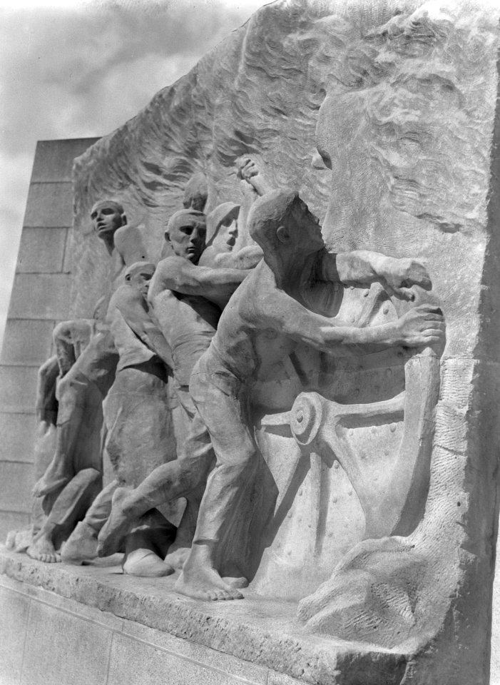 Monument van de Arbeid bij de Van Praetbrug (Laken) in Brussel door Constantin M, Bestanddeelnr 191-0017